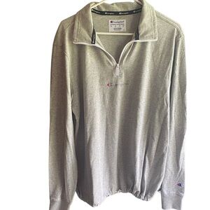 Champion men’s zip up top - size l